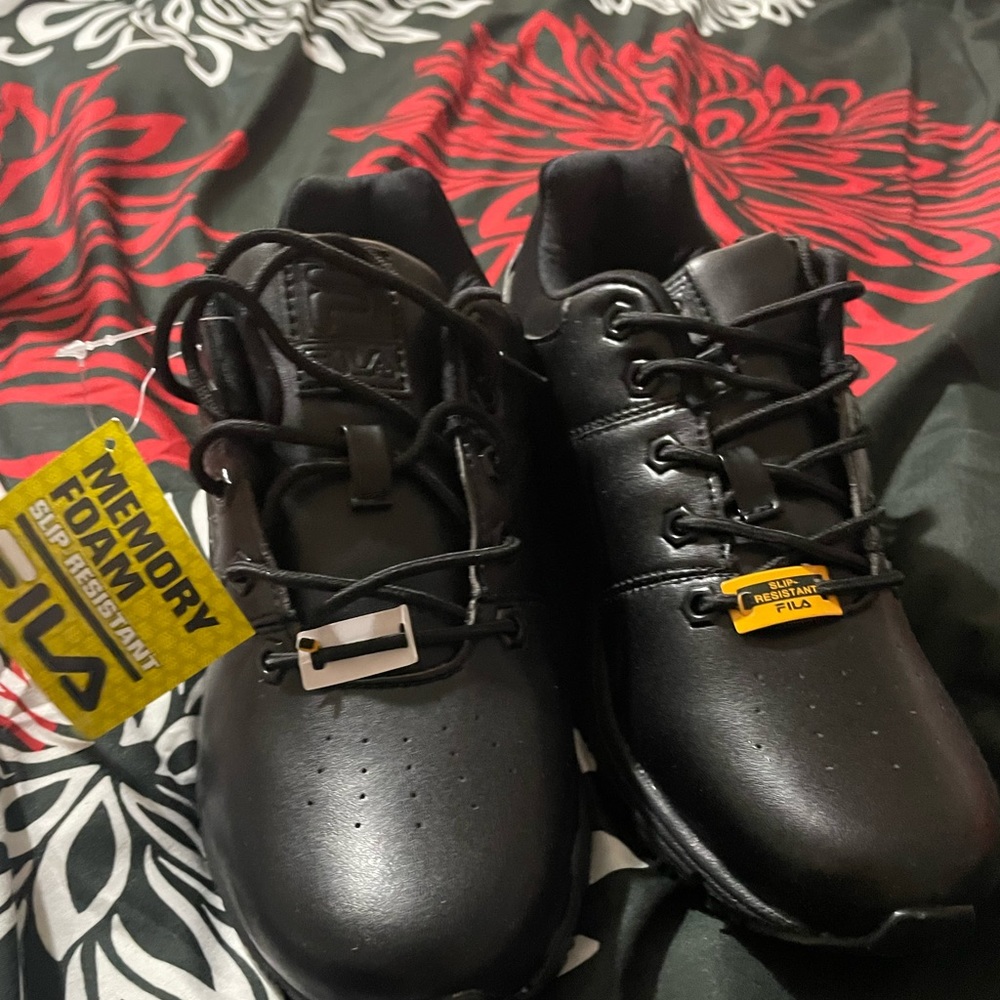 Work shoes